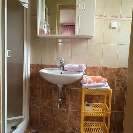 Гостевой дом Nice With Private Terrace In Ровинь