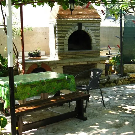 Guest house Nice With Private Terrace In Rovinj
