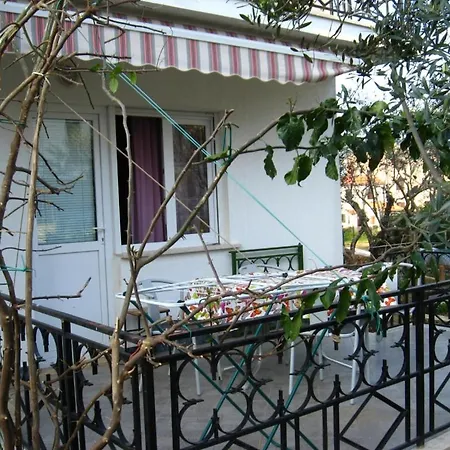 Guest house Nice With Private Terrace In *